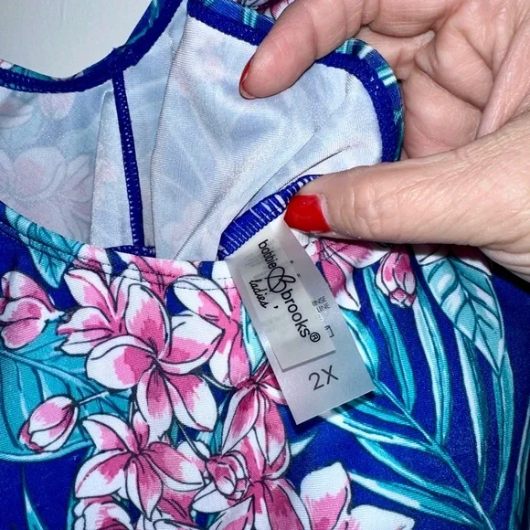 Women’s Tankini swimsuit top Size 2X - Picture 4 of 8